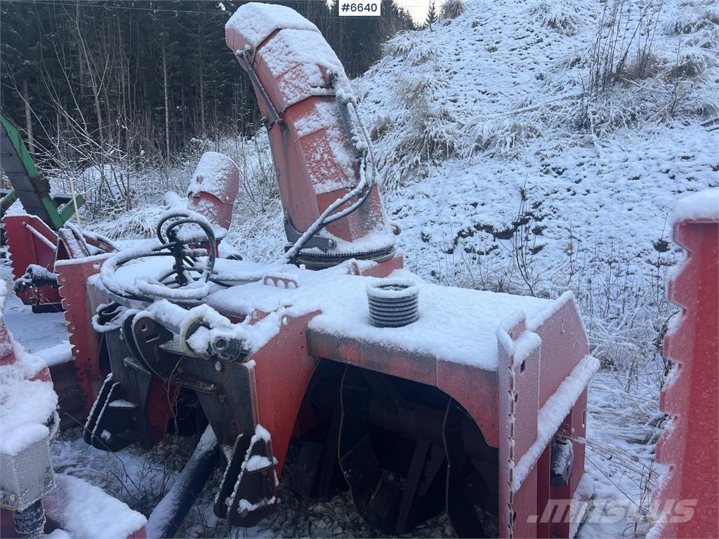 Globus snøfres Sniega naži un tīrītāji
