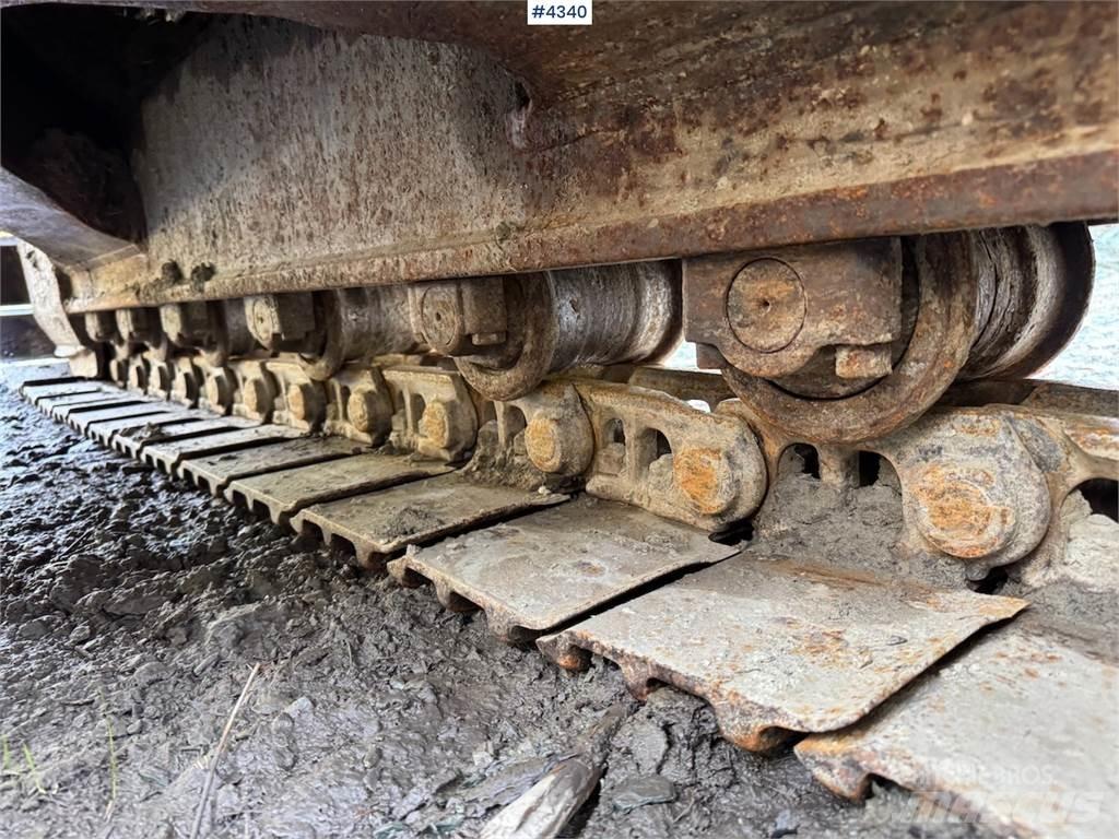 Hitachi EX120-2 Kāpurķēžu ekskavatori
