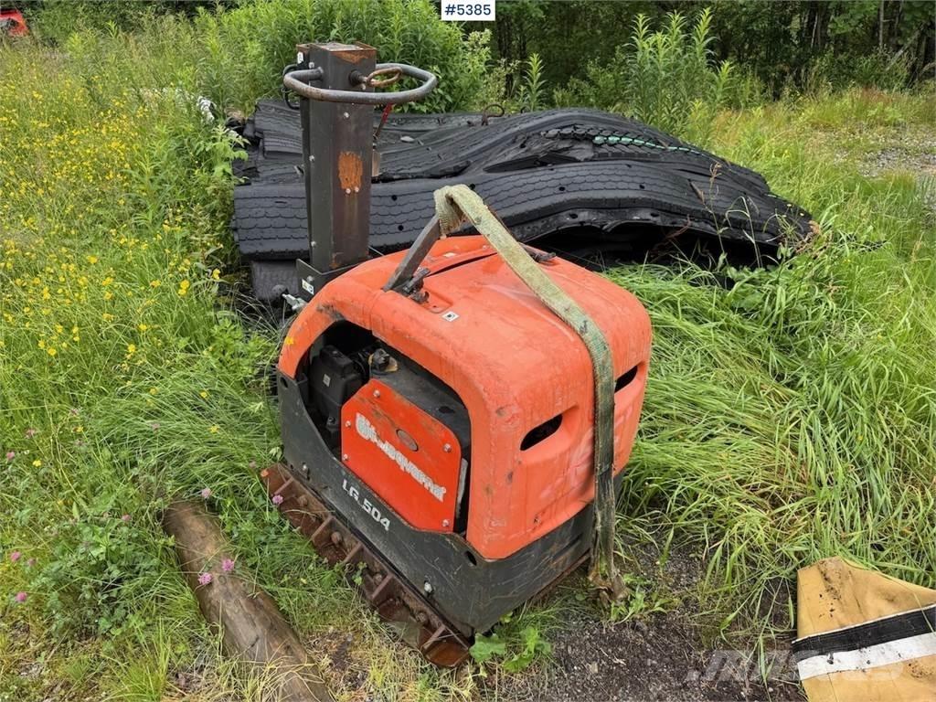 Husqvarna LG 504 Cita augsnes apstrādes tehnika un papildaprīkojums