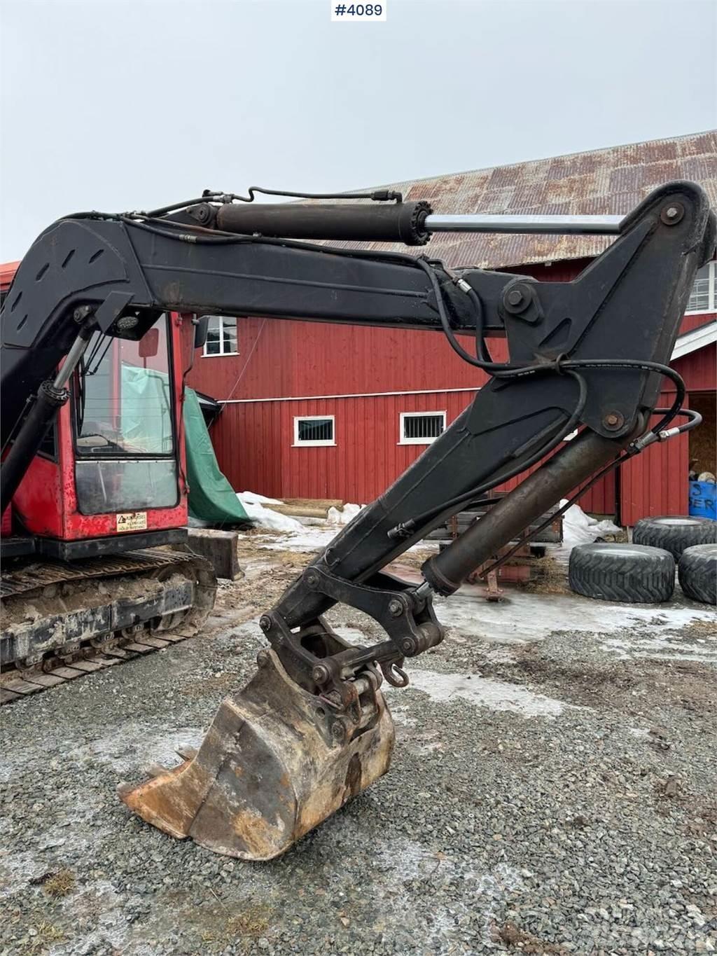 Hymas 8200 Kāpurķēžu ekskavatori