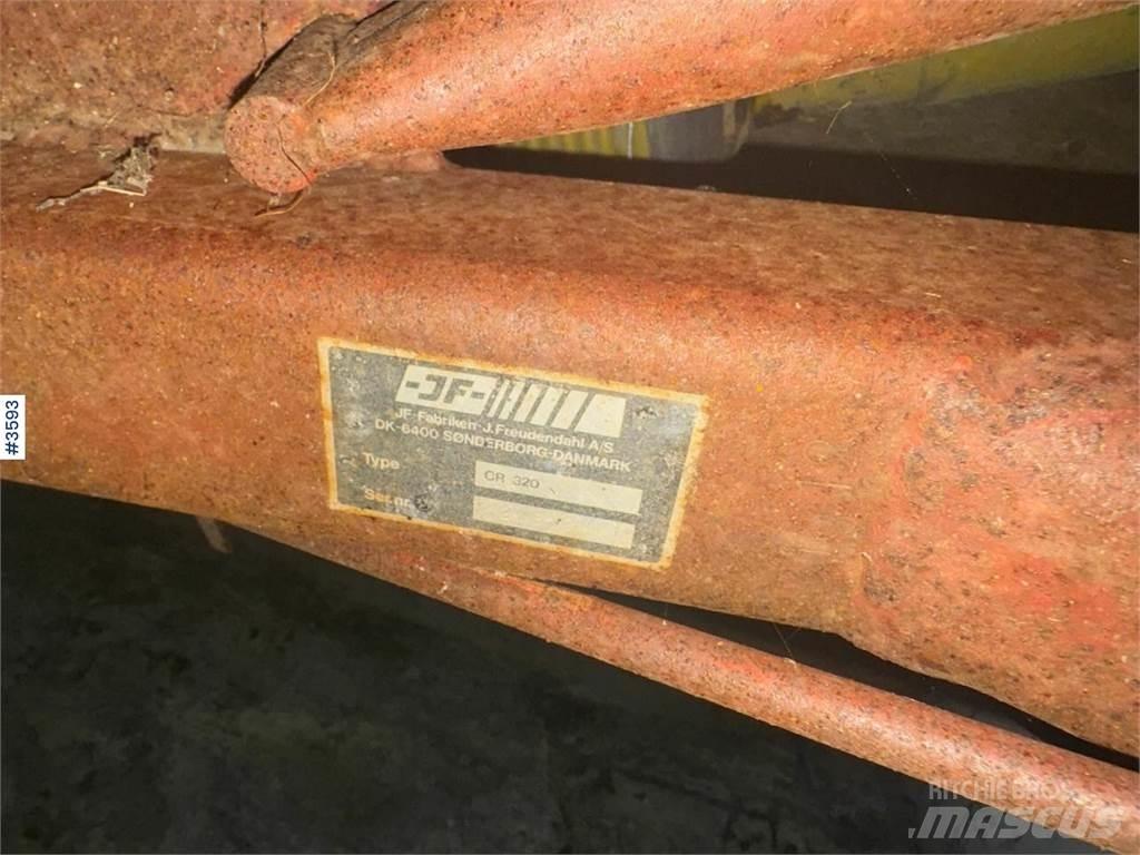 JF CR 320 Cita ražas novākšanas tehnika