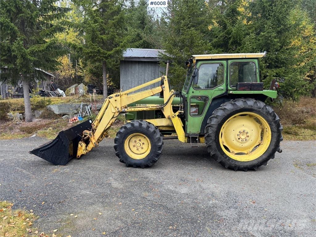 John Deere 2030 Traktori