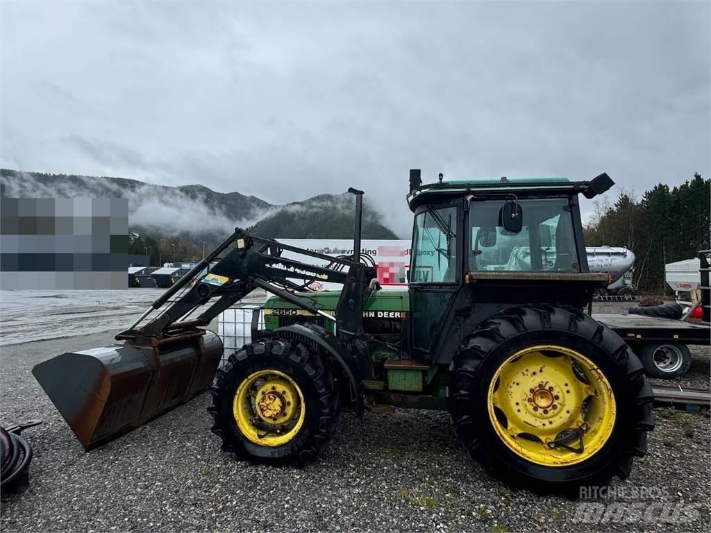 John Deere 2650 Traktori