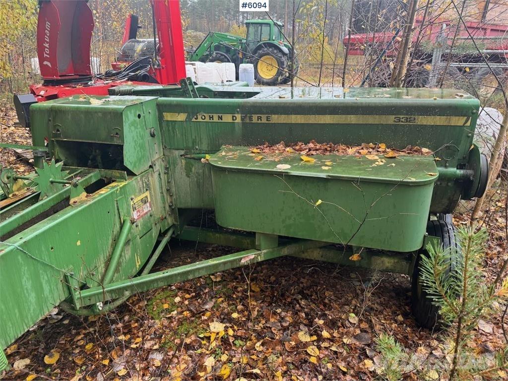 John Deere 332 Cita ražas novākšanas tehnika