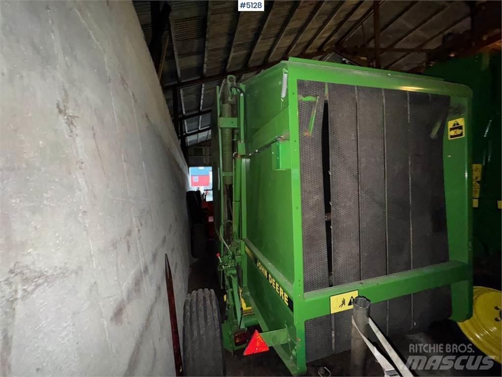 John Deere 550 Cita ražas novākšanas tehnika