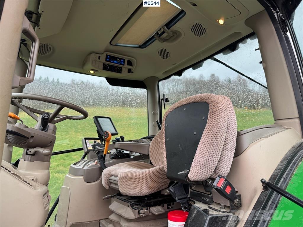 John Deere 6125R Traktori