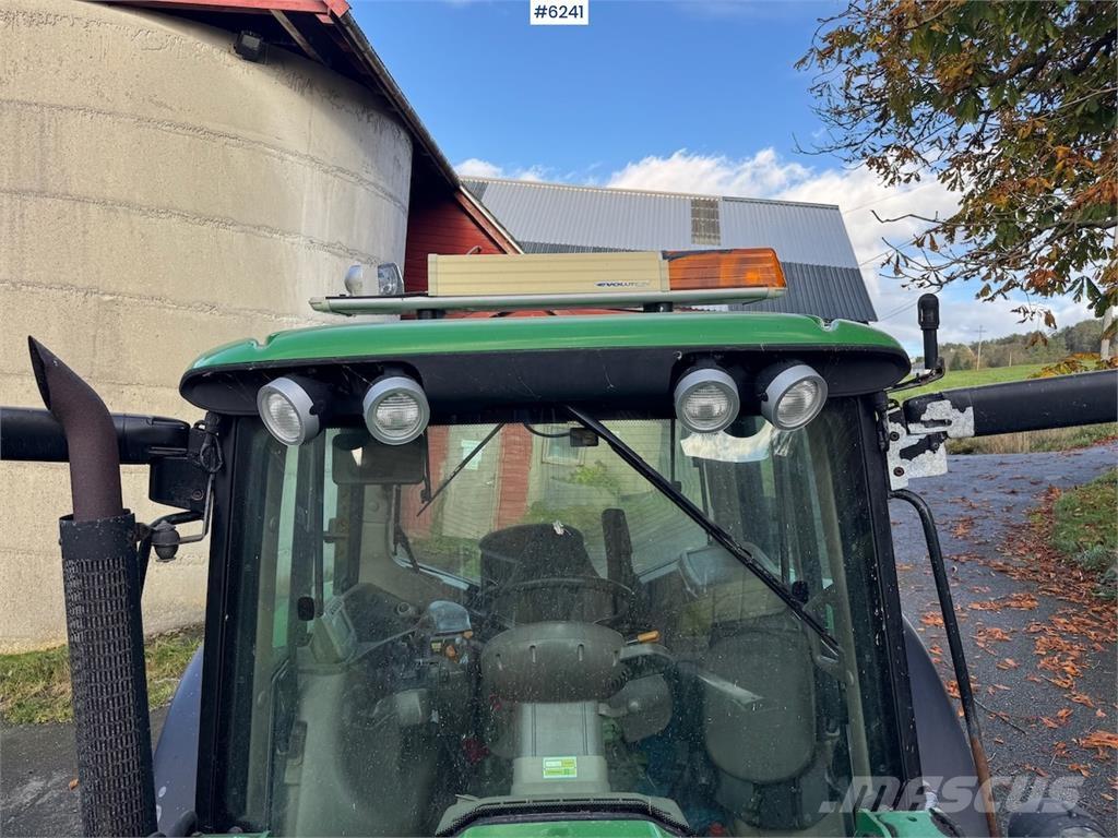 John Deere 6530 Traktori