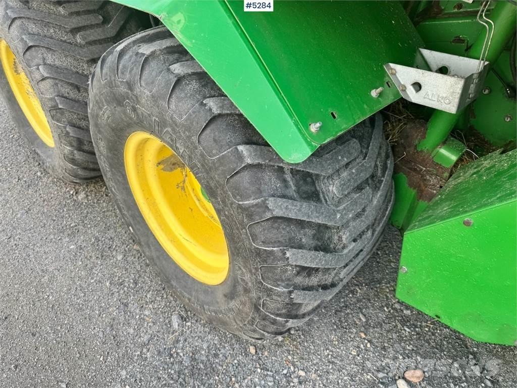 John Deere 744 Cita ražas novākšanas tehnika
