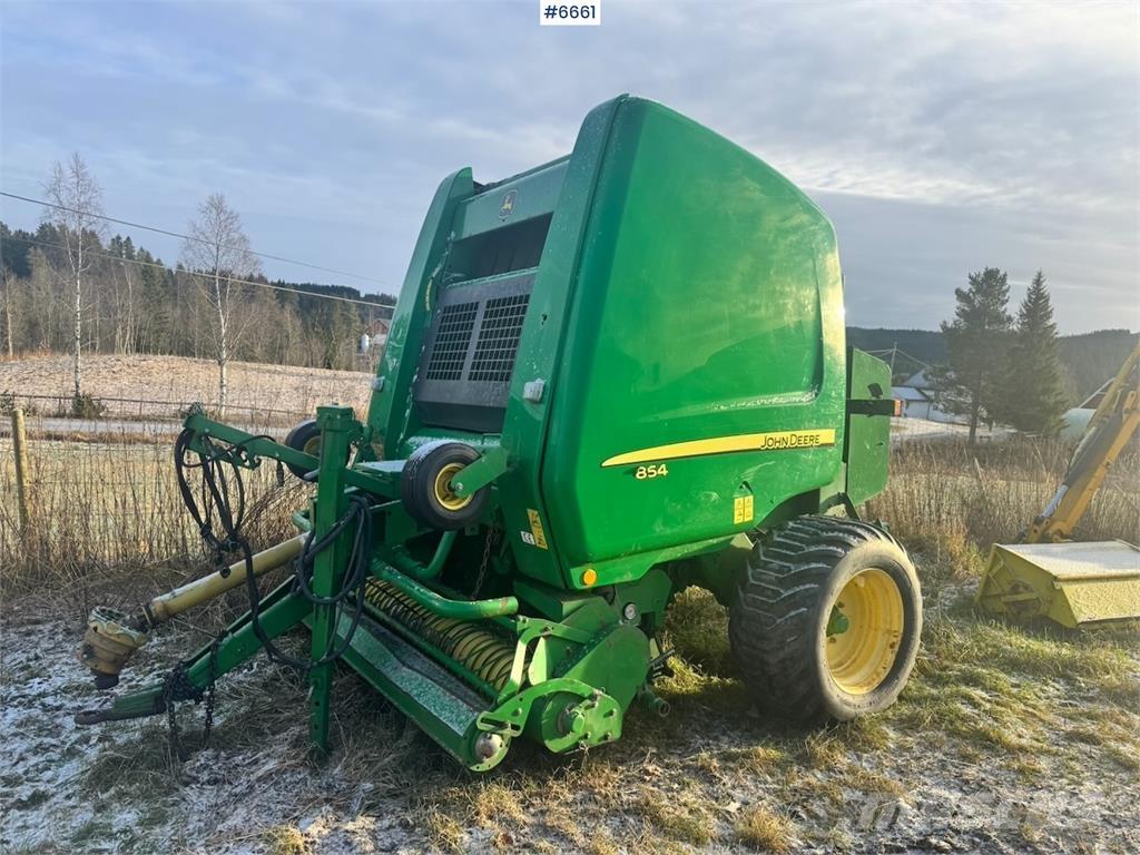 John Deere 854 Cita ražas novākšanas tehnika