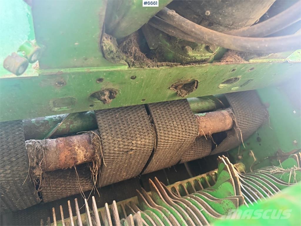 John Deere 854 Cita ražas novākšanas tehnika