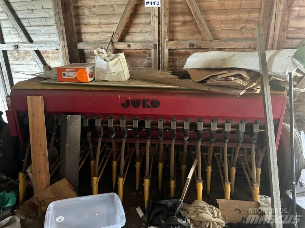 Juko Såmaskin Cita mēslošanas tehnika