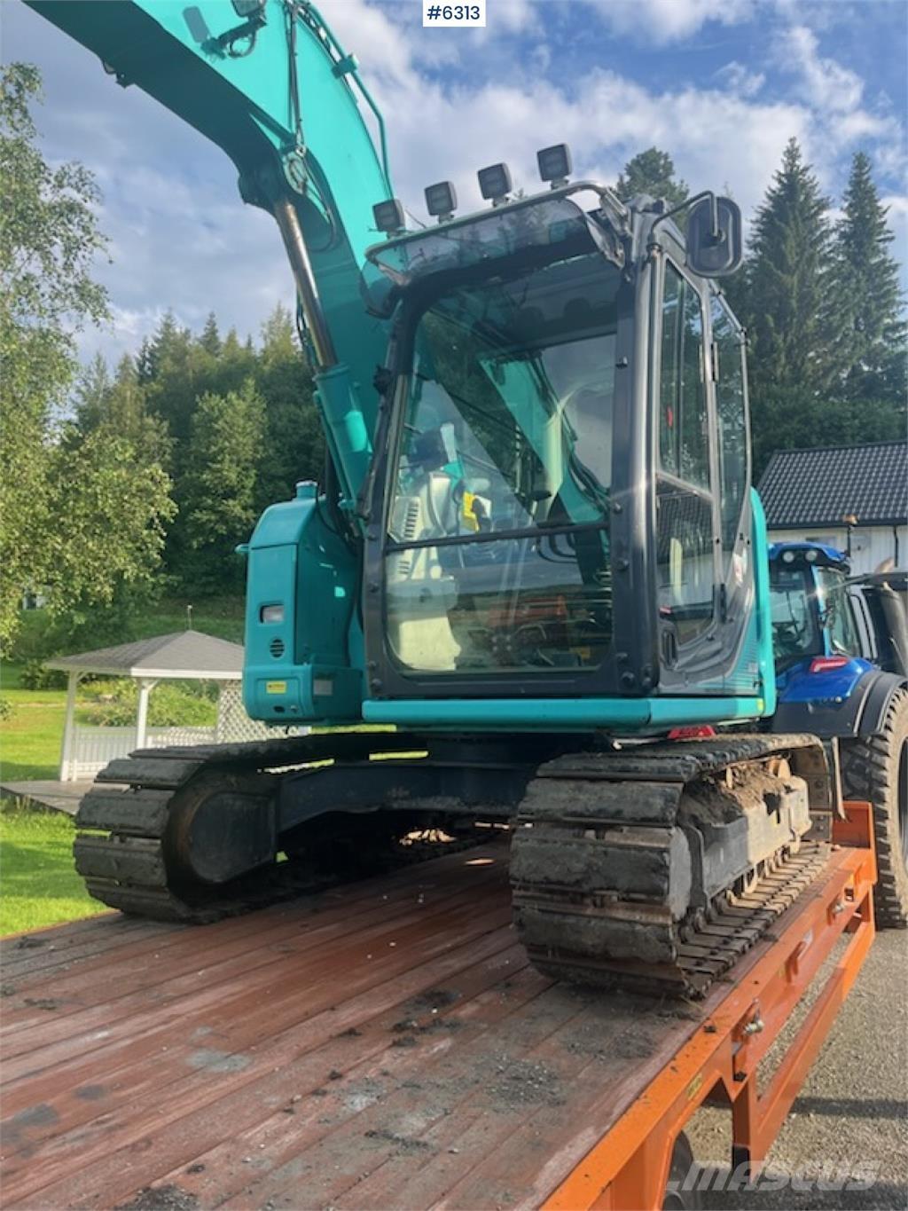 Kobelco SK75SR-3E Kāpurķēžu ekskavatori