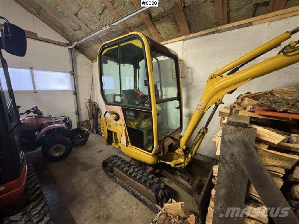 Komatsu PC15R Kāpurķēžu ekskavatori