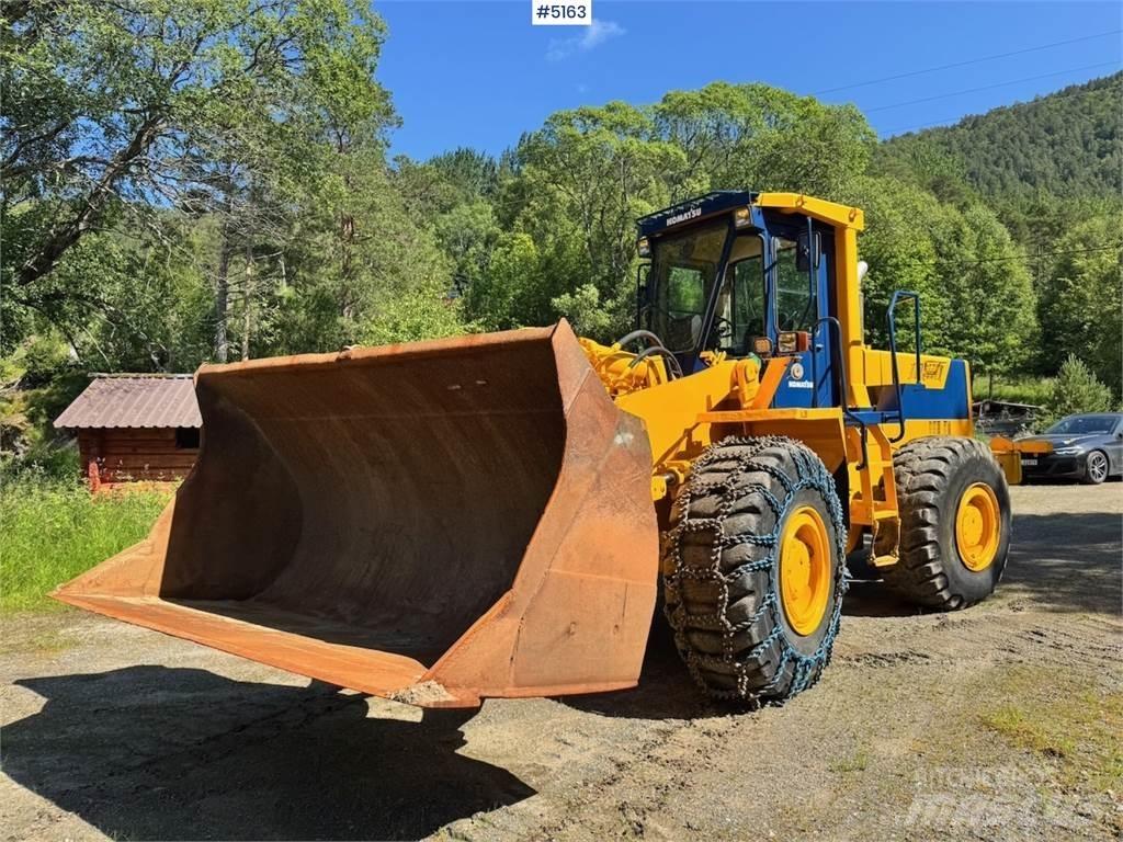 Komatsu WA420-1 Iekrāvēji uz riteņiem