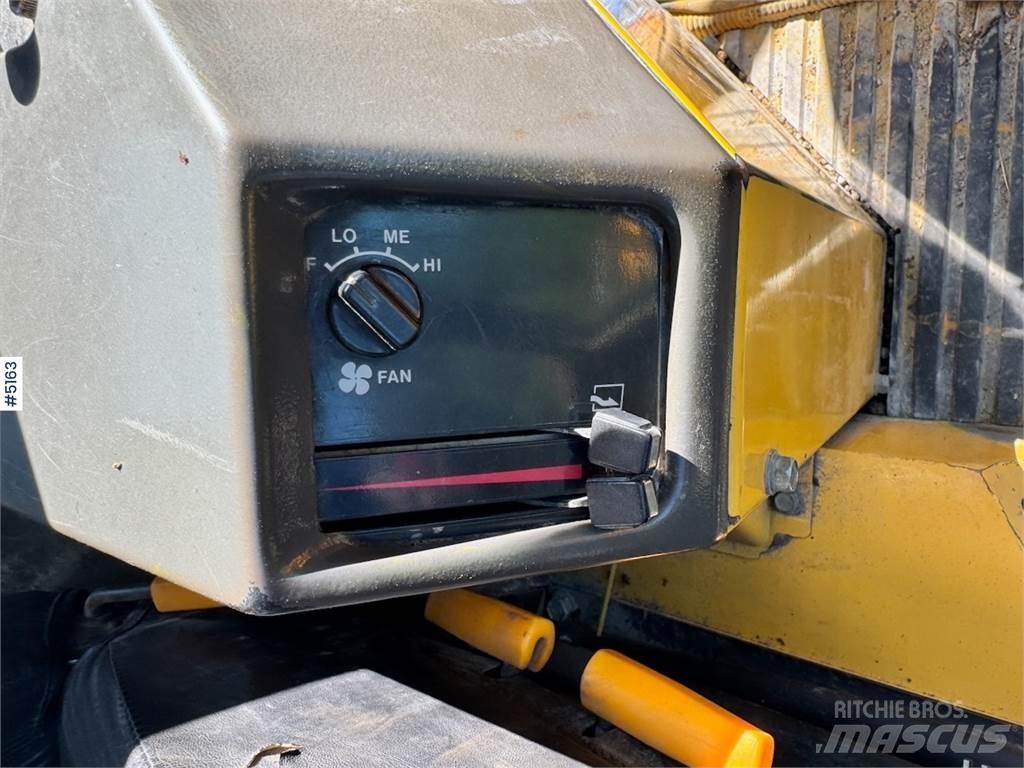 Komatsu WA420-1 Iekrāvēji uz riteņiem