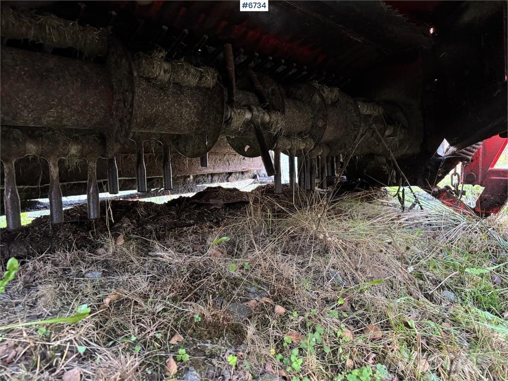 Kuhn FC 302 G Cita ražas novākšanas tehnika