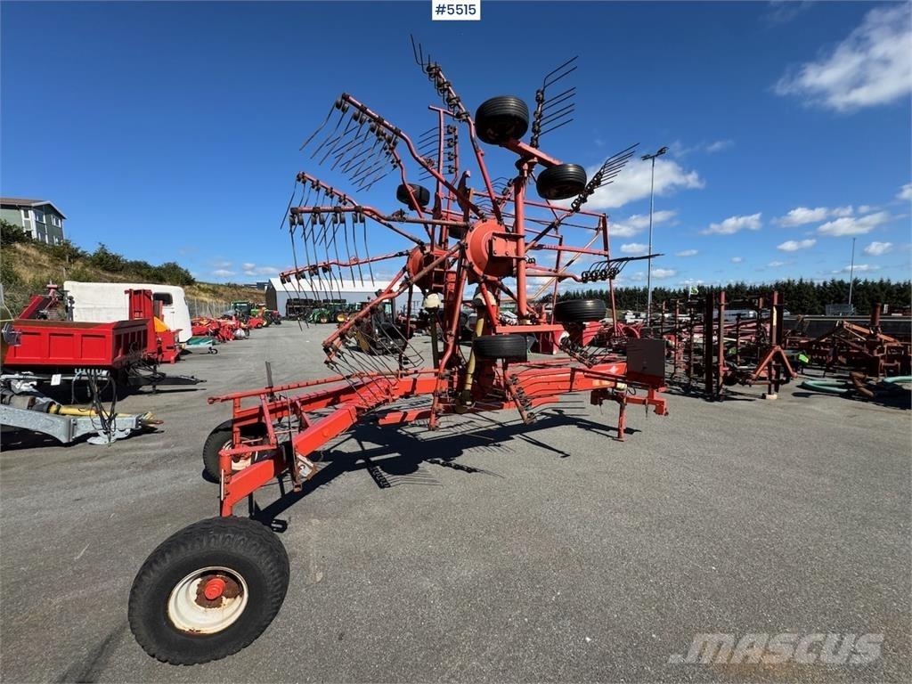 Kuhn GA 7301 Cita ražas novākšanas tehnika