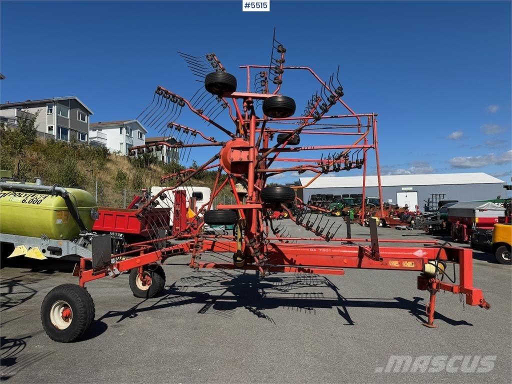 Kuhn GA 7301 Cita ražas novākšanas tehnika