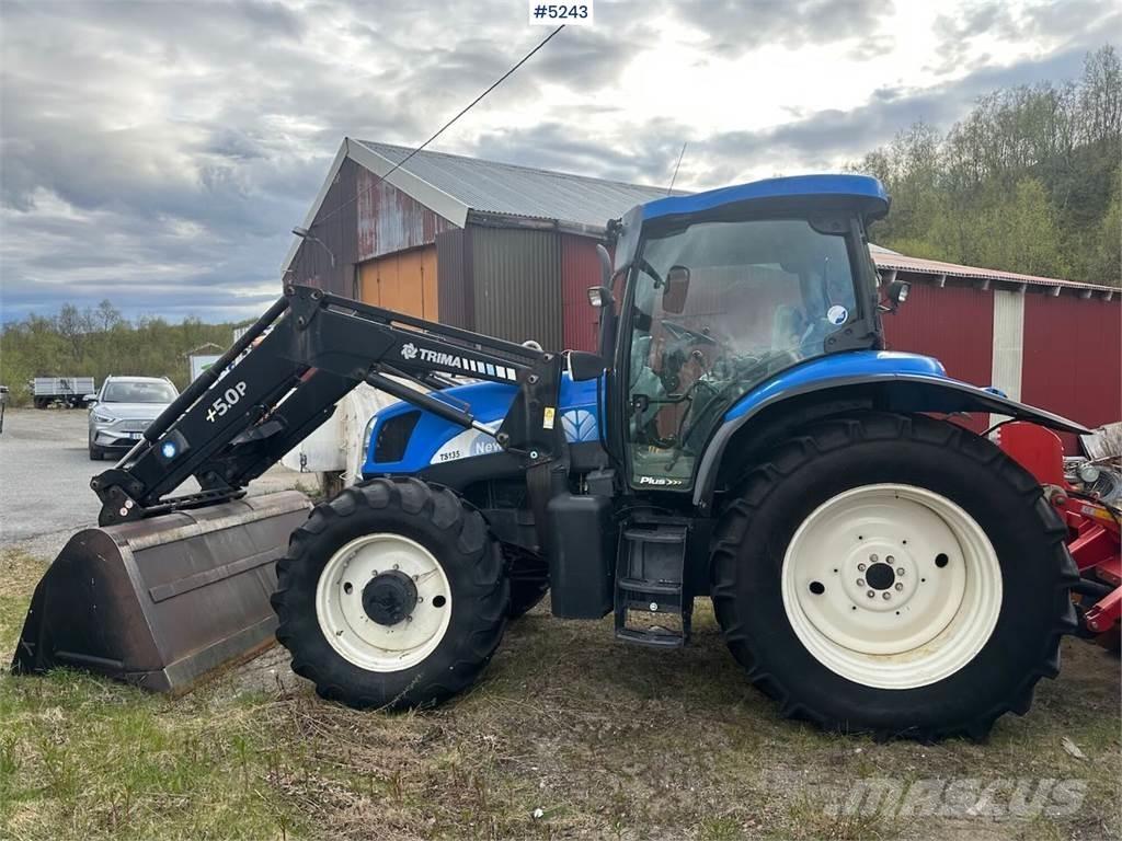 New Holland TS135 Traktori