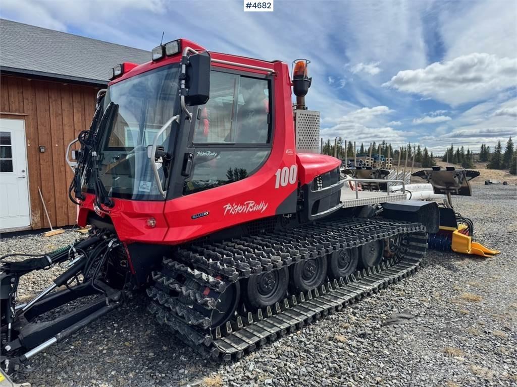  Pisten Bully 100 Sniega naži un tīrītāji