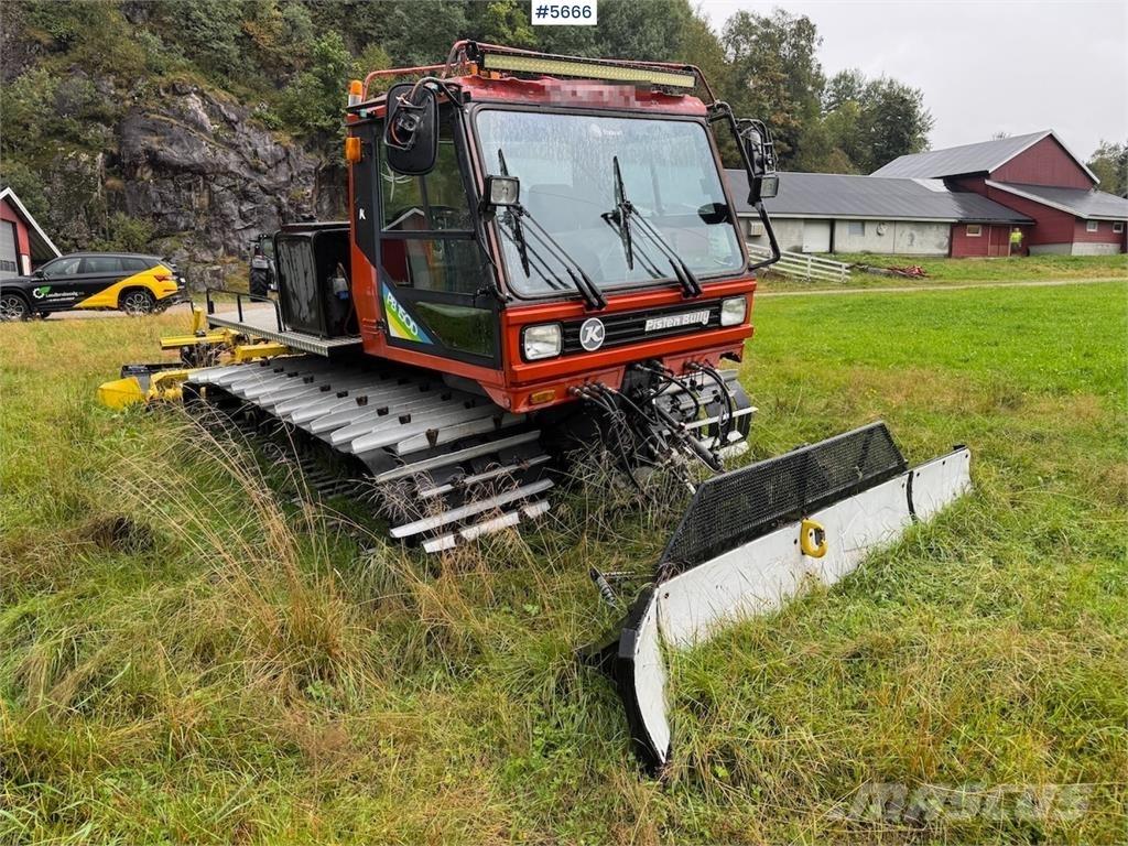  Pisten Bully 150D Sniega naži un tīrītāji