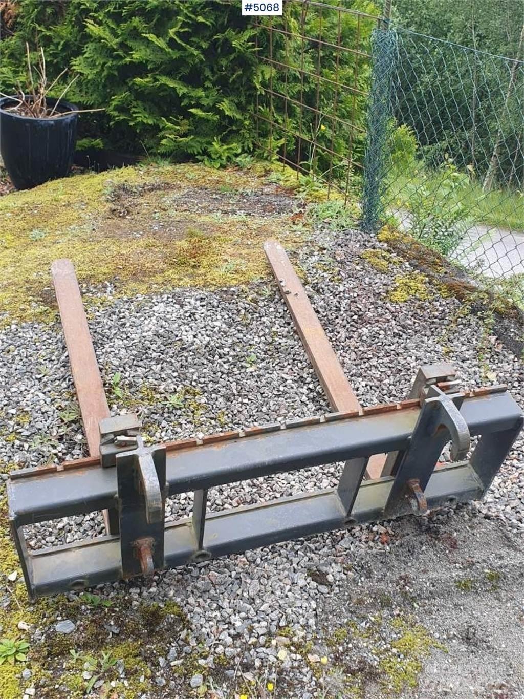 Powertrack L36 Iekrāvēji uz riteņiem