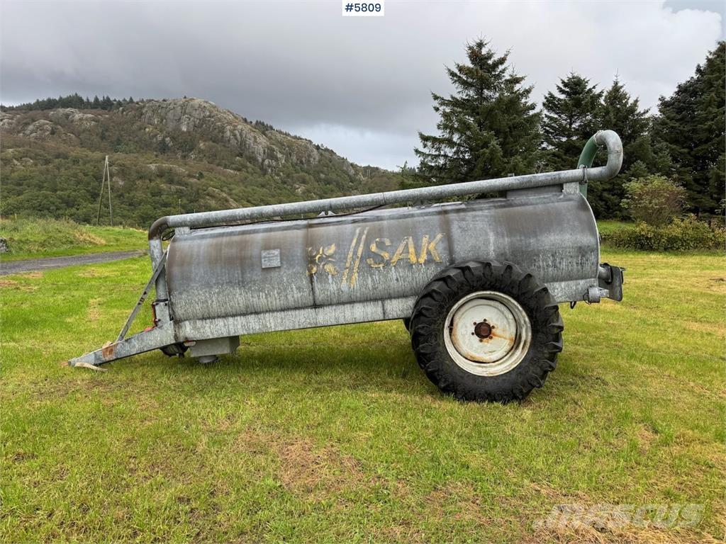 SAK Gjødselvogn Sējmašīnas