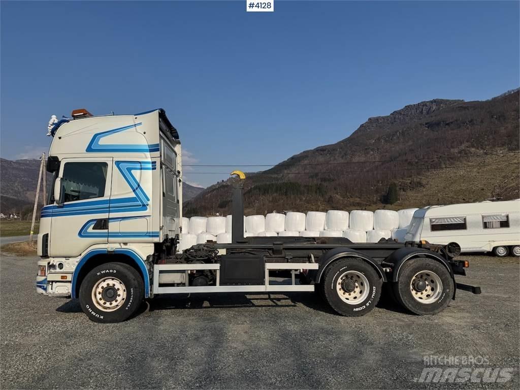 Scania 144G Furgons