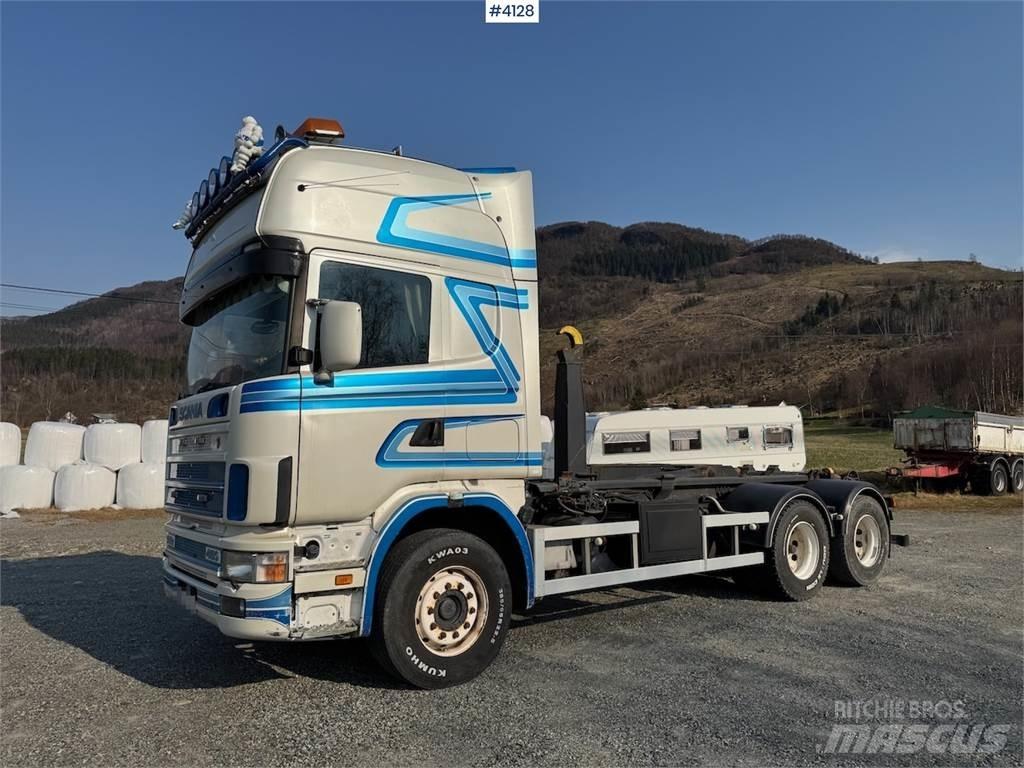 Scania 144G Furgons