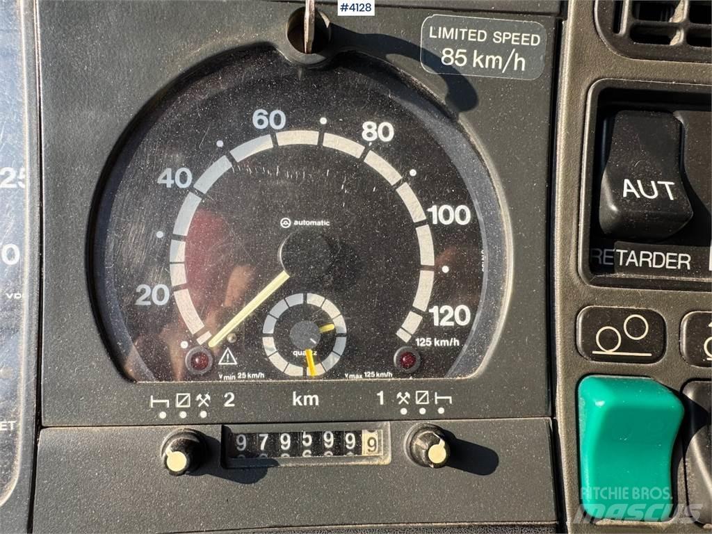 Scania 144G Furgons