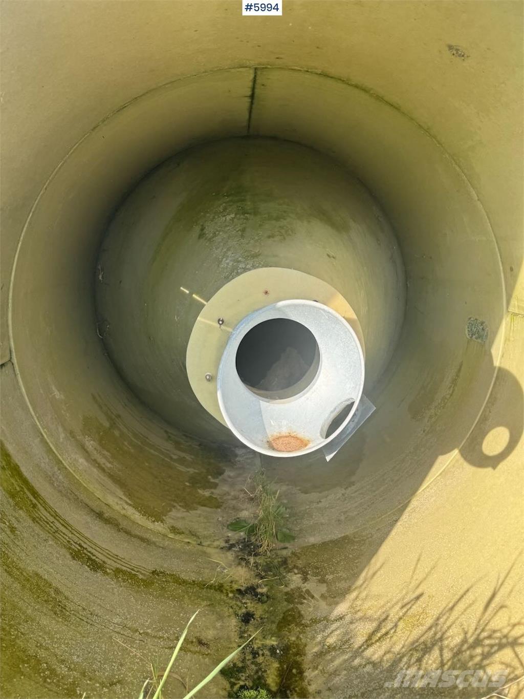  Silo Ca. 25 kubikk Cits traktoru papildaprīkojums