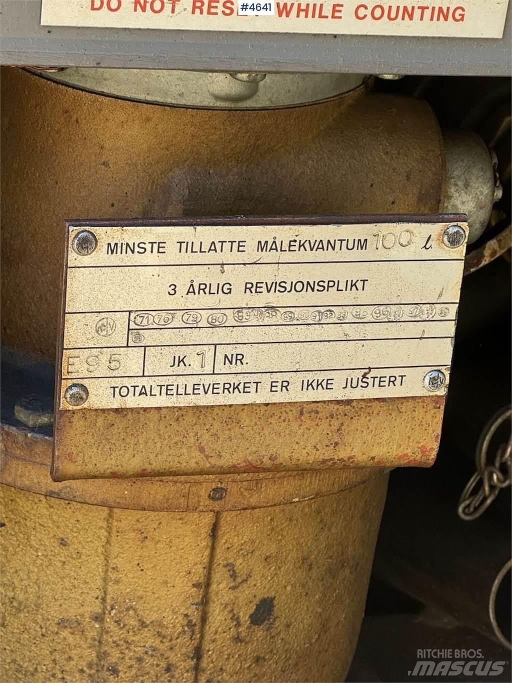  Tank drivstoff Citas sastāvdaļas