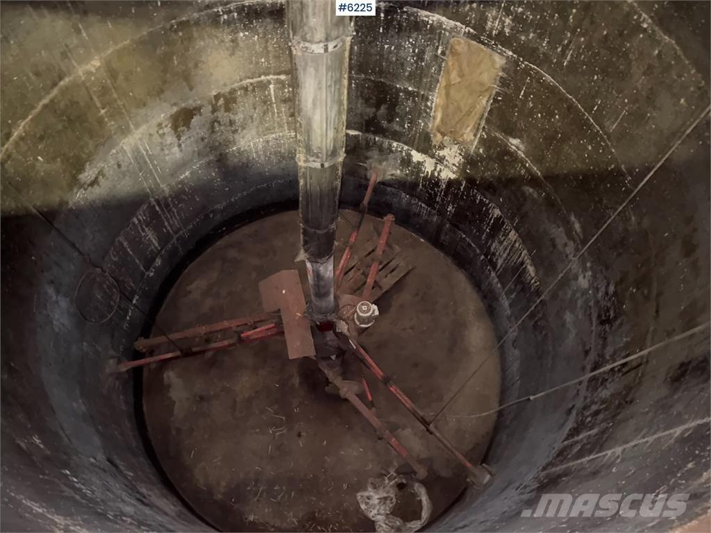 TKS Fylltømmer. Cits traktoru papildaprīkojums