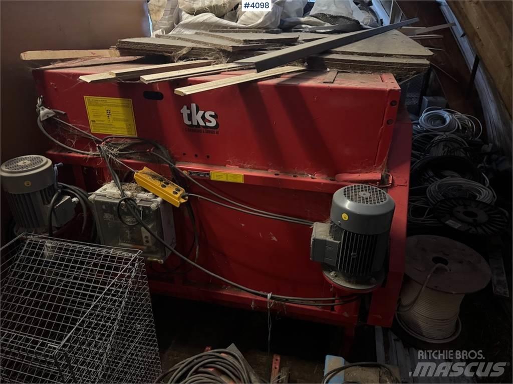 TKS R-150 Cita ražas novākšanas tehnika