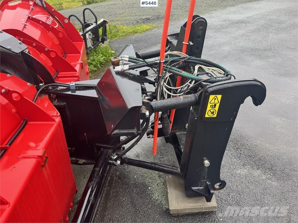 Tokvam VT320 Plog Sniega naži un tīrītāji