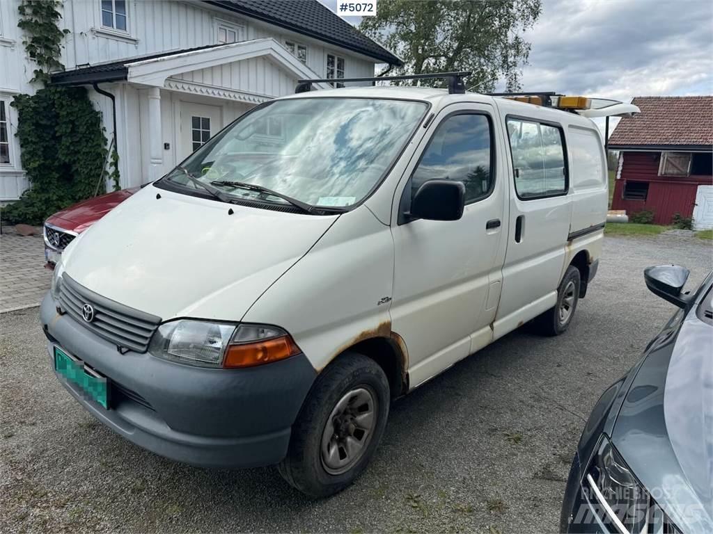 Toyota Hiace 4WD Preču pārvadāšanas furgoni