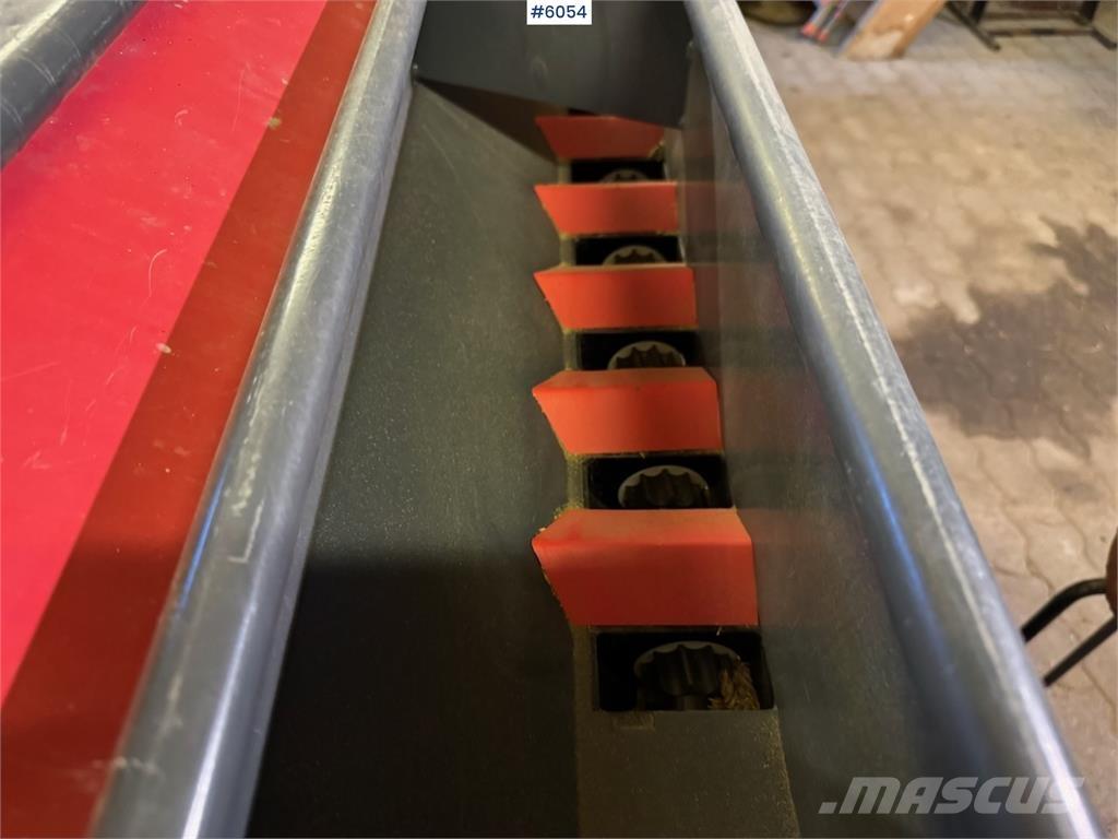 Tume CK 3000 Sējmašīnas