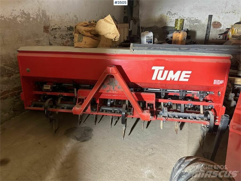 Tume KL 2500 Cita ražas novākšanas tehnika
