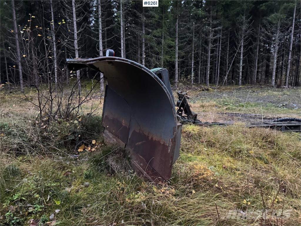 Uni-väg UV-320 Sniega naži un tīrītāji