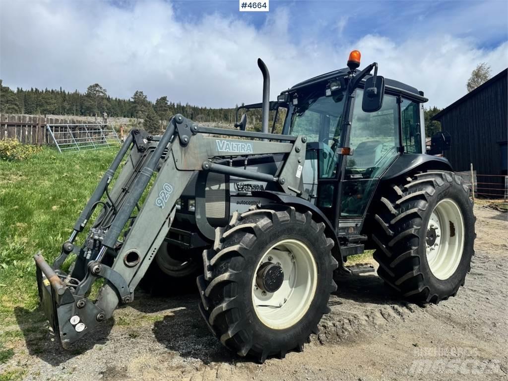 Valtra A85-4 Traktori