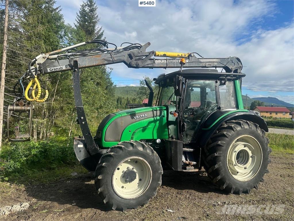 Valtra N101 Traktori