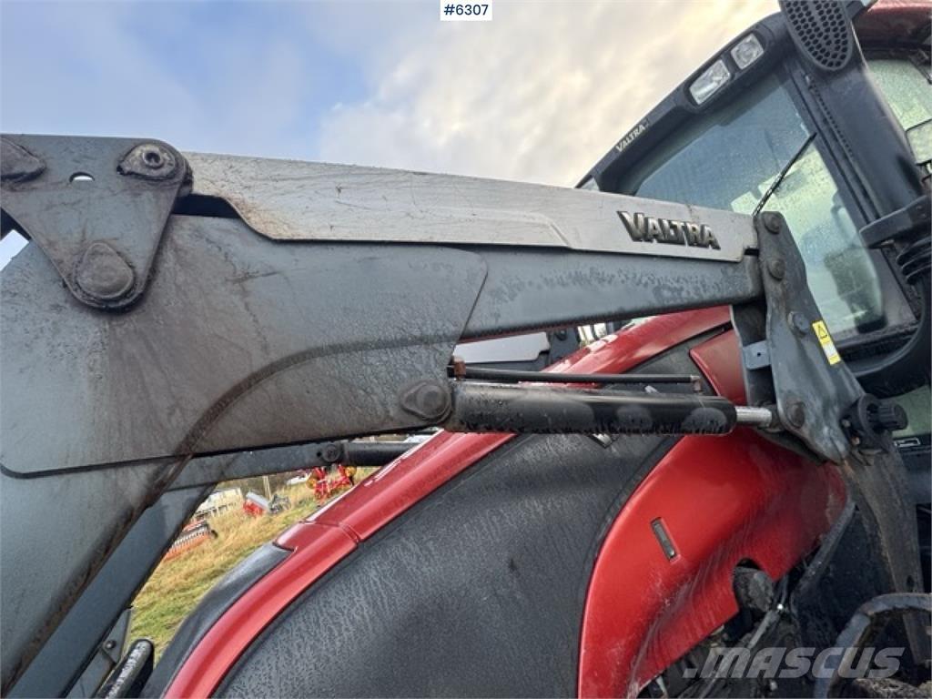 Valtra T190 Traktori
