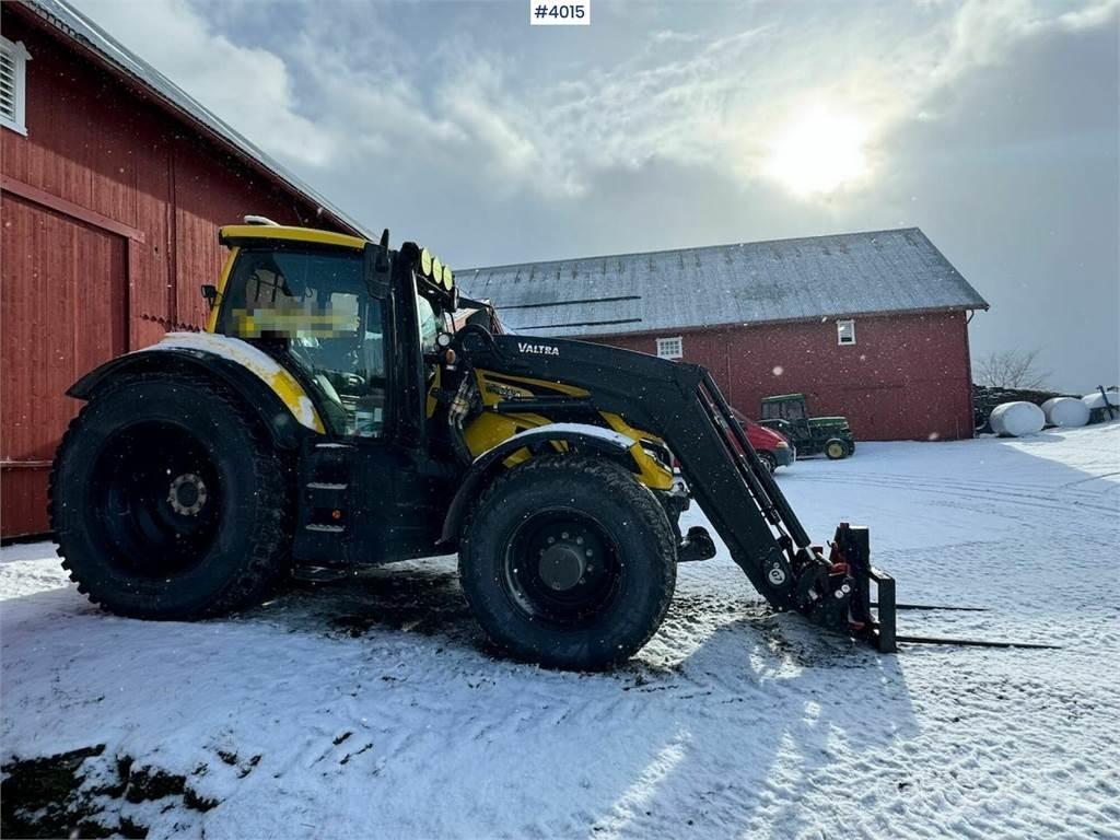 Valtra T255 Traktori