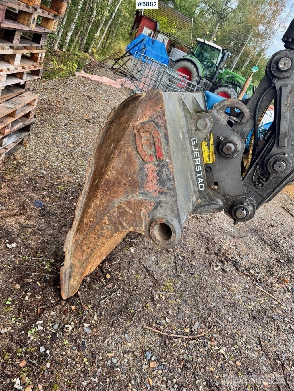 Volvo EC140DL Kāpurķēžu ekskavatori