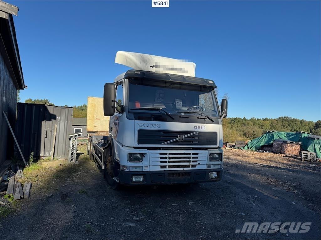 Volvo FM 6x2. Citi
