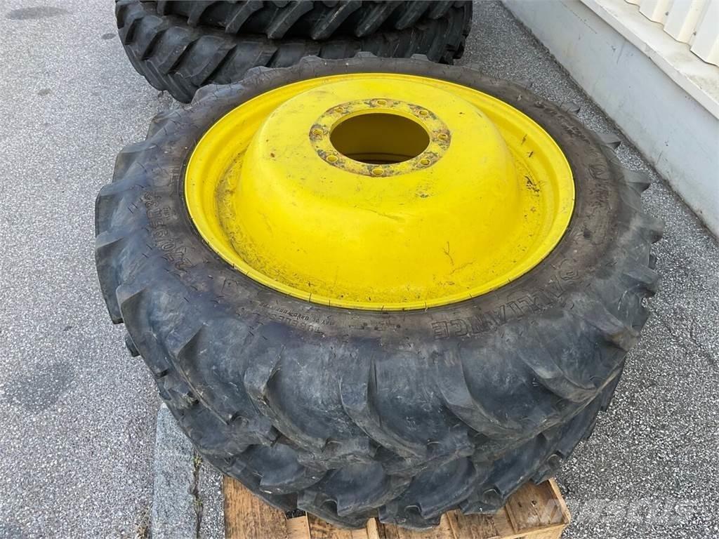  270/95R32 - 340/85R46 Riepas, riteņi un diski