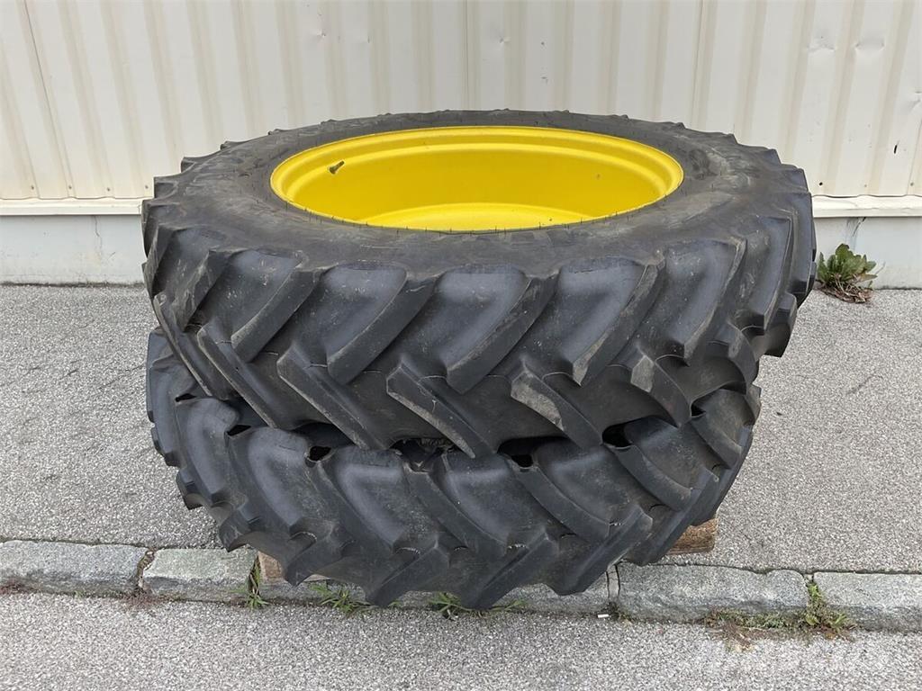  380/95 R 38 Riepas, riteņi un diski