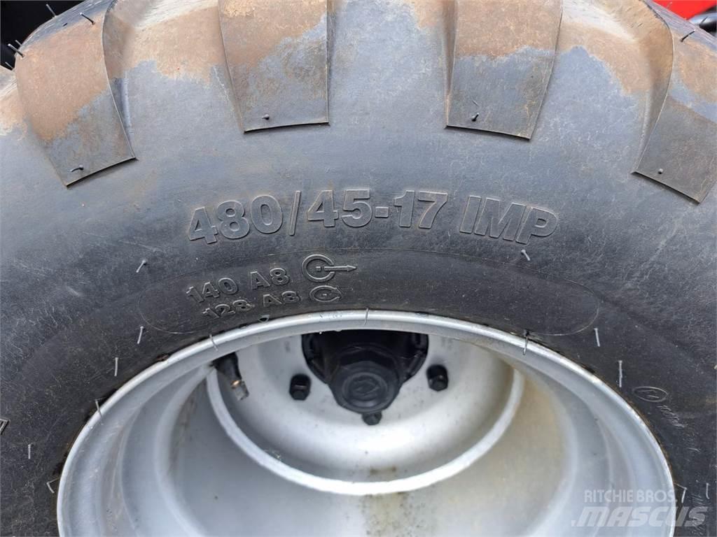 Case IH RB 344 Rituļu preses