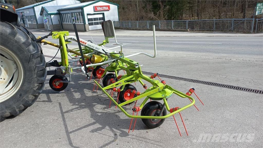 CLAAS Volto 60 Grābekļi un siena ārdītāji