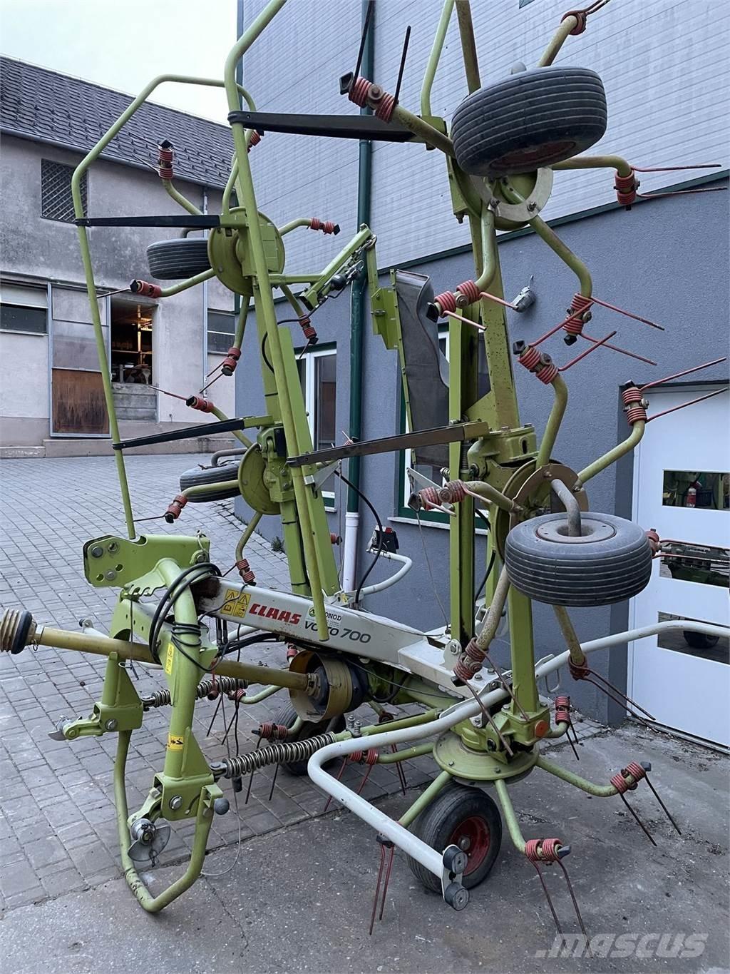 CLAAS VOLTO 700 Grābekļi un siena ārdītāji